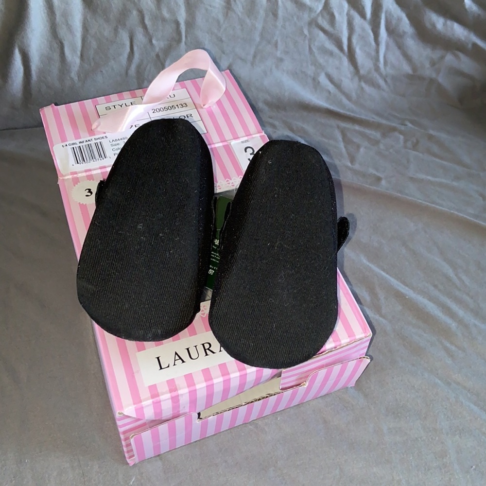Laura Ashley shoes infant size 3 - Picture 2 of 3